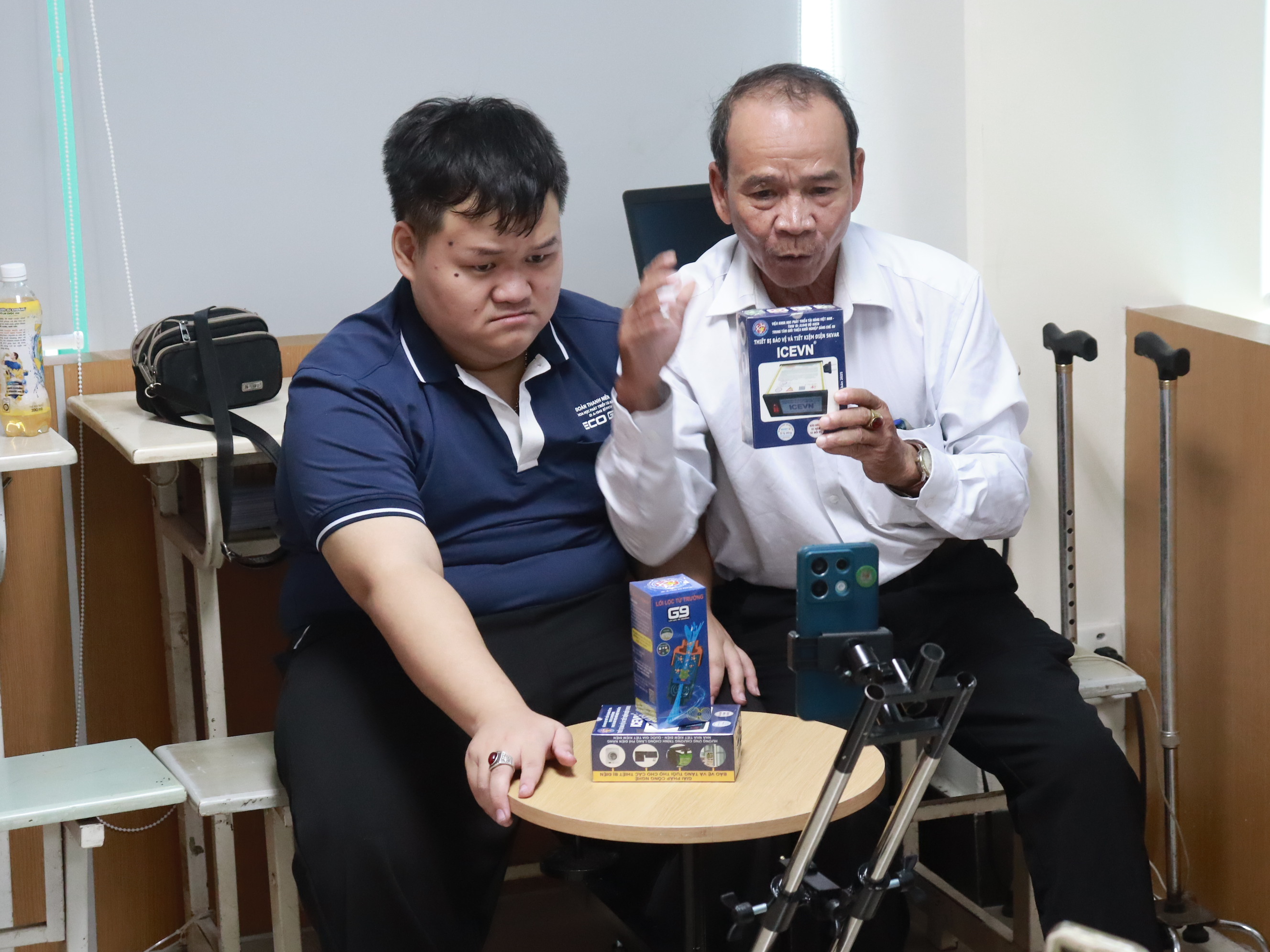 Lễ ra mắt trung tâm phát triển tài năng Hoa Sen